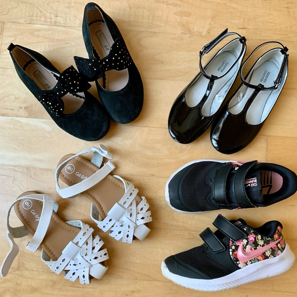 Lot of 4 toddler girls size 9 shoes